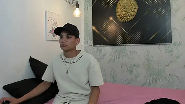 JordanAndAndrew online show from February 2025 07:32:01 PM