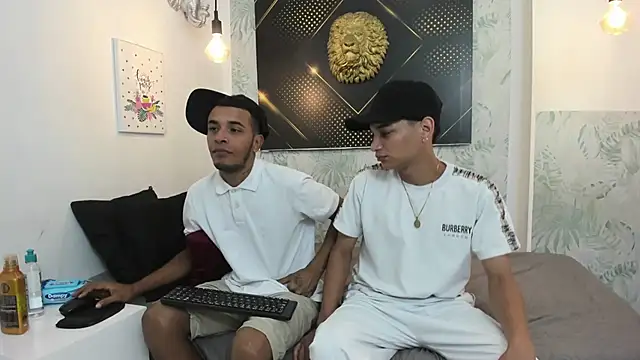 JordanAndAndrew online show from February 2025 07:37:01 PM