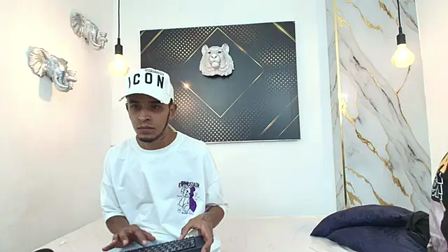 JordanAndAndrew online show from October 2025 08:10:02 PM
