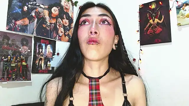 Asterothxznikki online show from December 2024 07:06:02 AM