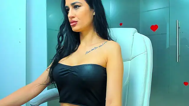 Queenrafaella online show from November 2025 03:12:02 AM