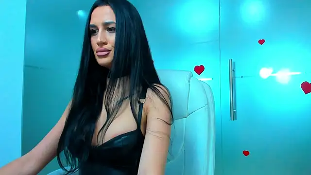 Queenrafaella online show from November 2025 06:17:02 AM