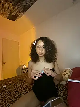 Snapshot of redbonejada chatting on December 2024 05:02:01 AM redbonejada online show from December 2024 05:02:01 AM