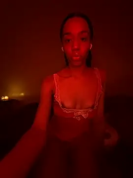 Snapshot of redbonejada chatting on December 2024 10:01:02 AM redbonejada online show from December 2024 10:01:02 AM