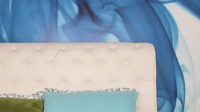 Snapshot of SkinnyDolly chatting on November 2025 03:07:01 AM SkinnyDolly online show from November 2025 03:07:01 AM