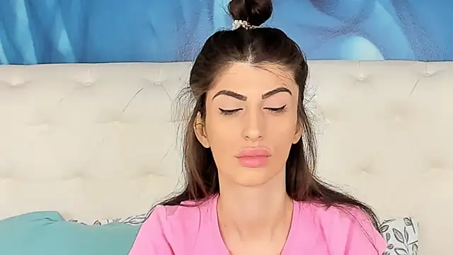 Snapshot of SkinnyDolly chatting on November 2025 03:12:02 AM SkinnyDolly online show from November 2025 03:12:02 AM