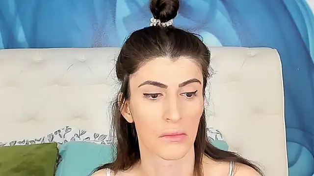 Snapshot of SkinnyDolly chatting on November 2025 03:12:02 AM SkinnyDolly online show from November 2025 03:12:02 AM