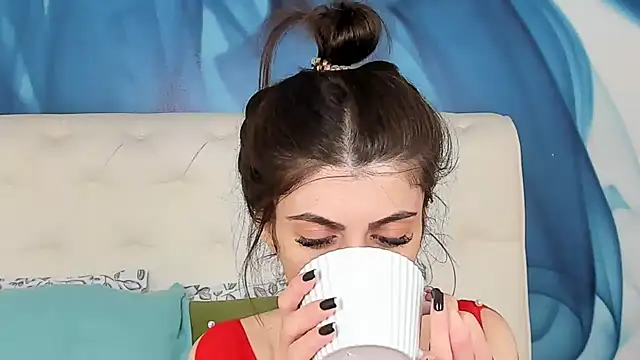 Snapshot of SkinnyDolly chatting on November 2025 03:17:02 AM SkinnyDolly online show from November 2025 03:17:02 AM