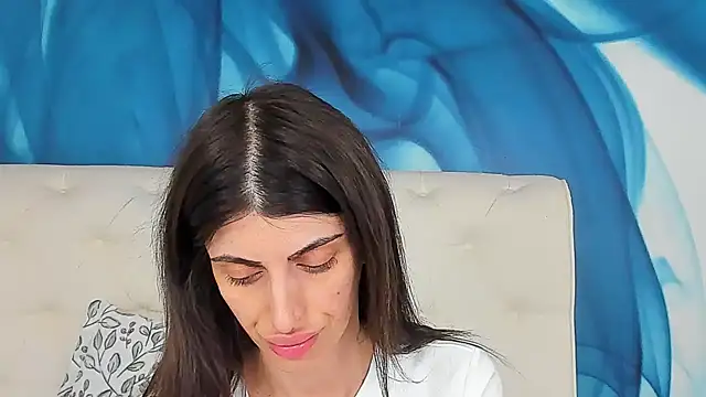 SkinnyDolly online show from May 2026 02:51:01 AM