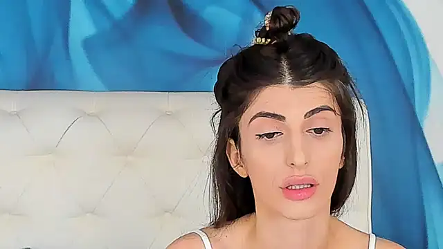 Snapshot of SkinnyDolly chatting on July 2026 07:00:01 PM SkinnyDolly online show from July 2026 07:00:01 PM