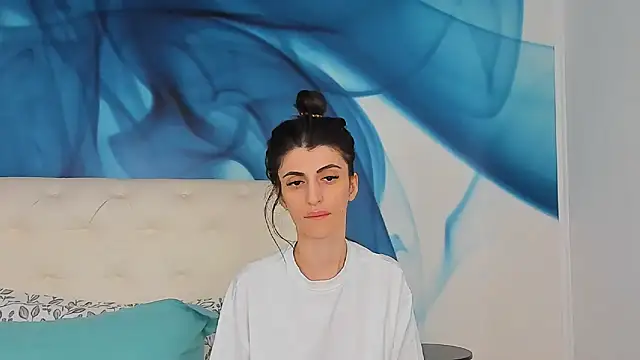 SkinnyDolly online show from April 2026 02:29:02 AM