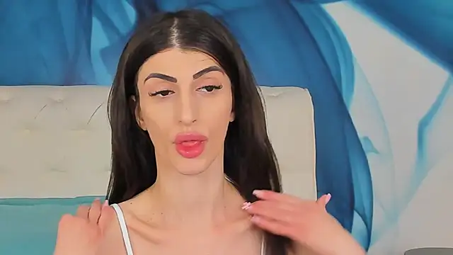 SkinnyDolly online show from April 2026 11:16:01 AM