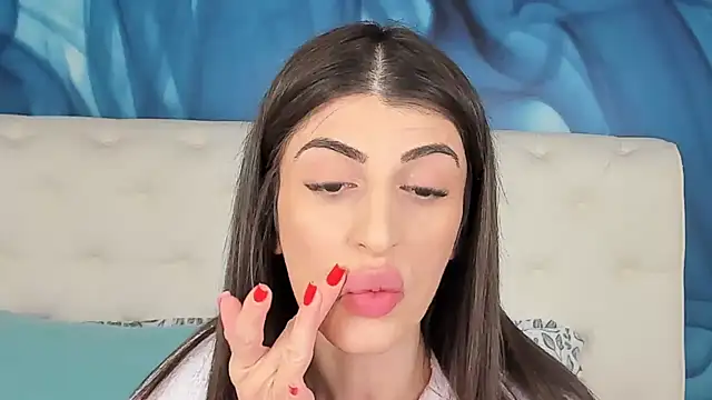 SkinnyDolly online show from January 2026 09:31:02 PM