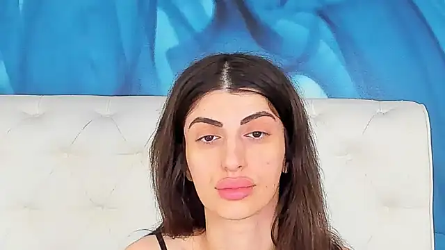 Snapshot of SkinnyDolly chatting on June 2026 03:23:02 AM SkinnyDolly online show from June 2026 03:23:02 AM