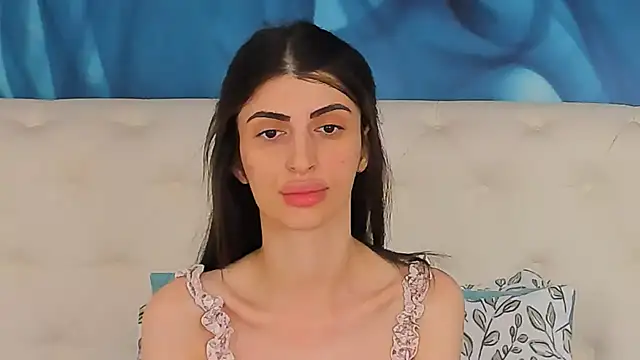 Snapshot of SkinnyDolly chatting on June 2026 03:07:01 AM SkinnyDolly online show from June 2026 03:07:01 AM