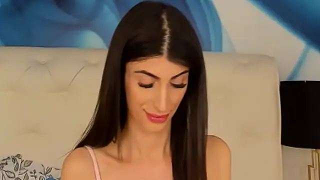 Snapshot of SkinnyDolly chatting on March 2025 10:40:02 PM SkinnyDolly online show from March 2025 10:40:02 PM