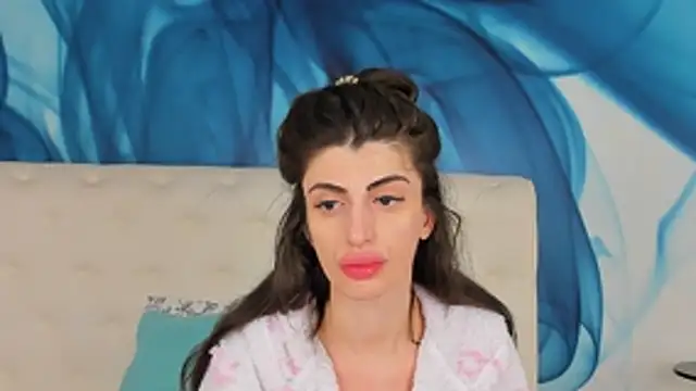 SkinnyDolly online show from March 2026 11:21:02 PM