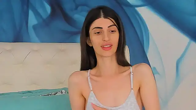 Snapshot of SkinnyDolly chatting on July 2026 04:19:01 AM SkinnyDolly online show from July 2026 04:19:01 AM