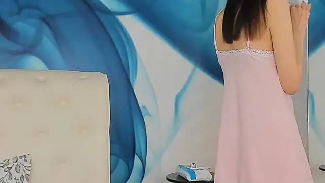 SkinnyDolly online show from March 2026 09:51:02 PM