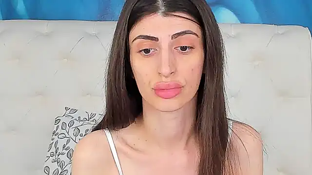 SkinnyDolly online show from May 2026 02:30:02 AM