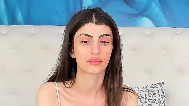 SkinnyDolly online show from May 2026 02:50:02 AM