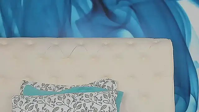 SkinnyDolly online show from April 2026 02:46:02 AM