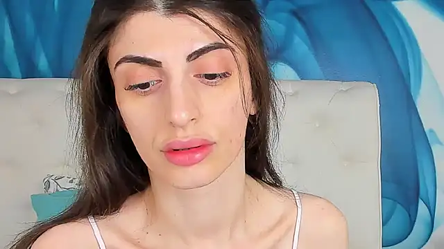 SkinnyDolly online show from May 2026 02:38:01 AM