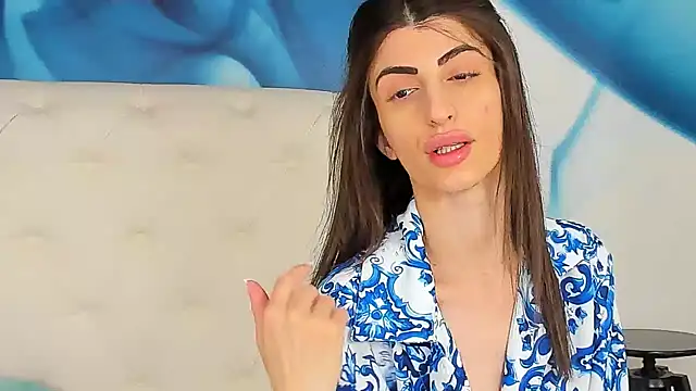 SkinnyDolly online show from May 2026 03:00:01 AM