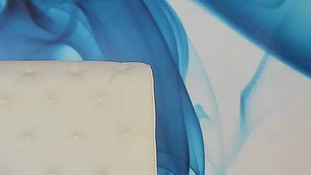 SkinnyDolly online show from April 2026 02:02:02 AM