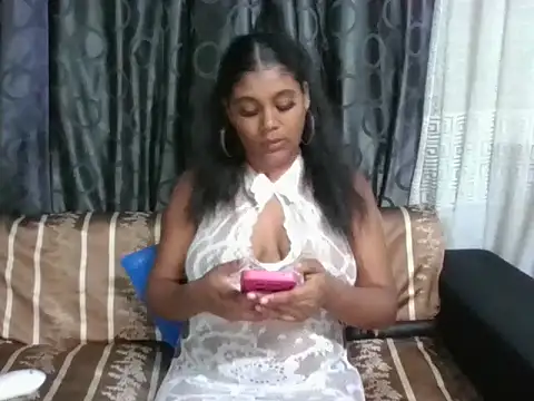 Snapshot of Lilmisskay18 chatting on August 2026 04:01:01 PM Lilmisskay18 online show from August 2026 04:01:01 PM