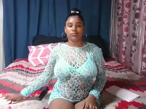 Snapshot of Lilmisskay18 chatting on July 2026 03:24:01 PM Lilmisskay18 online show from July 2026 03:24:01 PM