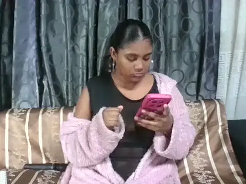 Snapshot of Lilmisskay18 chatting on July 2026 03:21:02 PM Lilmisskay18 online show from July 2026 03:21:02 PM