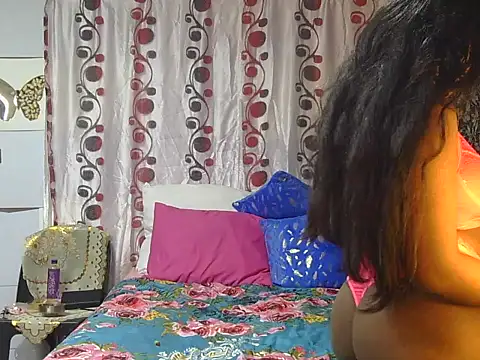 Lilmisskay18 online show from October 2025 08:13:01 AM