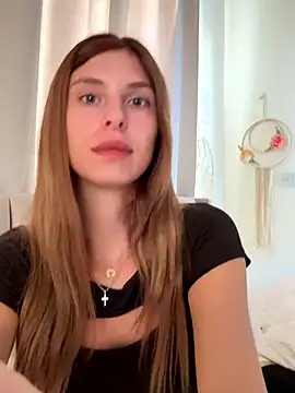 emma05 online show from October 2025 05:19:02 AM