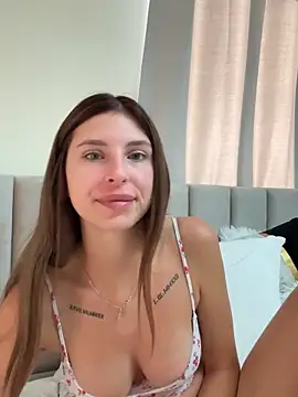emma05 online show from September 2025 06:25:01 AM