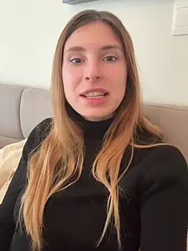 emma05 online show from February 2026 07:09:01 AM