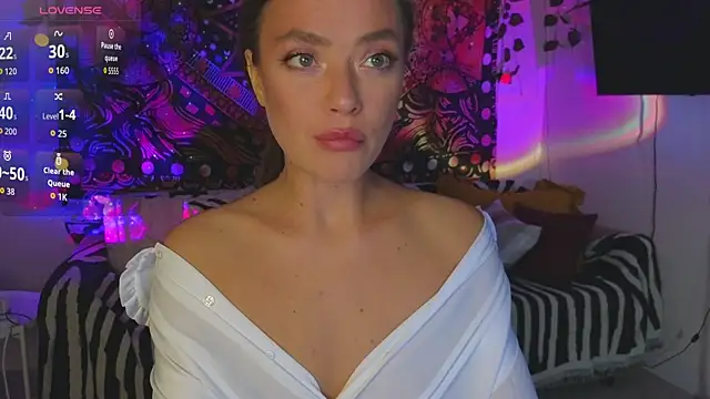 Snapshot of KellyFouler chatting on September 2025 03:37:01 PM KellyFouler online show from September 2025 03:37:01 PM