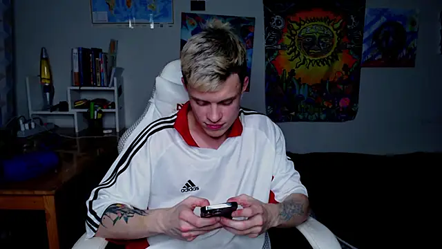 hornyadamsex online show from April 2026 03:31:02 PM