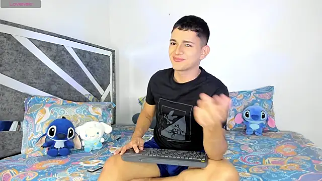 ander deimond  online show from February 2025 05:05:01 AM