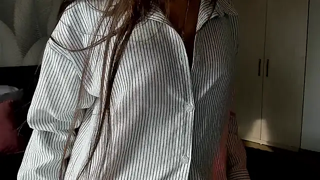 Bambiii bby online show from February 2026 03:51:01 AM