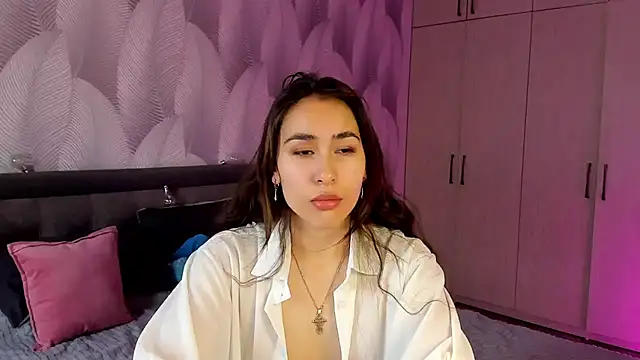 Snapshot of Bambiii_bby chatting on October 2025 02:26:01 AM Bambiii bby online show from October 2025 02:26:01 AM