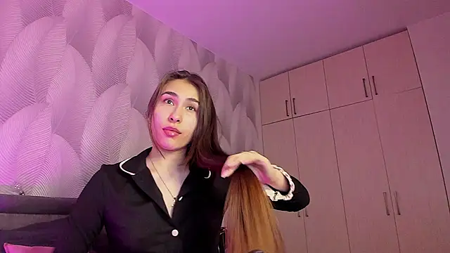 Snapshot of Bambiii_bby chatting on March 2025 01:24:01 AM Bambiii bby online show from March 2025 01:24:01 AM