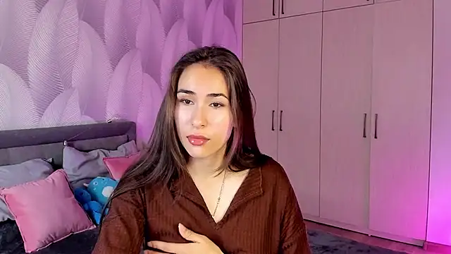 Snapshot of Bambiii_bby chatting on September 2025 01:28:02 AM Bambiii bby online show from September 2025 01:28:02 AM