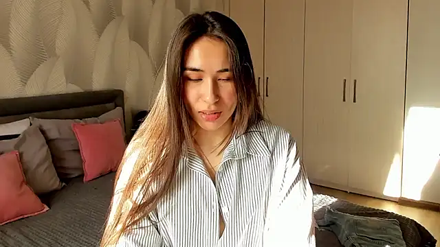 Bambiii bby online show from March 2026 02:13:01 AM