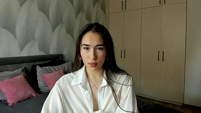 Snapshot of Bambiii_bby chatting on June 2026 06:13:01 AM Bambiii bby online show from June 2026 06:13:01 AM