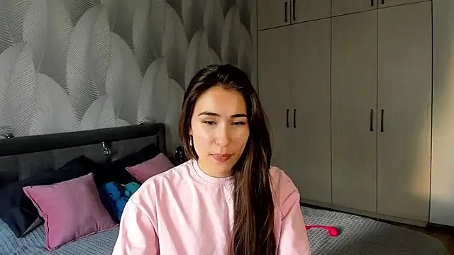 Snapshot of Bambiii_bby chatting on September 2025 01:23:02 AM Bambiii bby online show from September 2025 01:23:02 AM