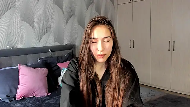 Snapshot of Bambiii_bby chatting on March 2025 02:25:01 AM Bambiii bby online show from March 2025 02:25:01 AM