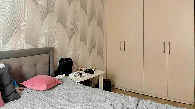 Bambiii bby online show from March 2026 04:27:02 AM