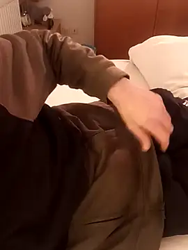 crems77 online show from January 2026 04:08:02 AM