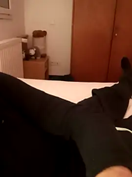 crems77 online show from February 2026 10:30:02 PM